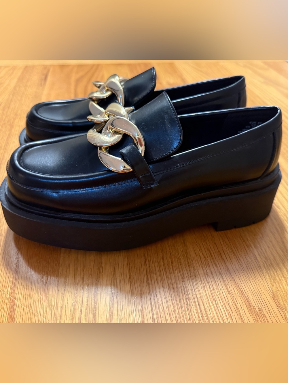 H&M Black Platform Loafer with Gold Chain Accent - Women, size 7